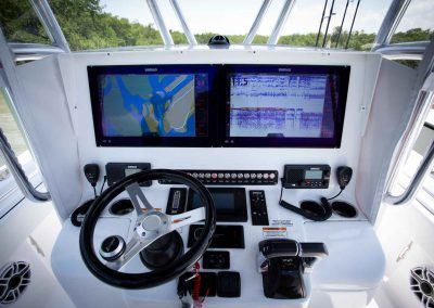 Helm station Simrad electronics livorsi steering wheel Contender Boats ST  interior